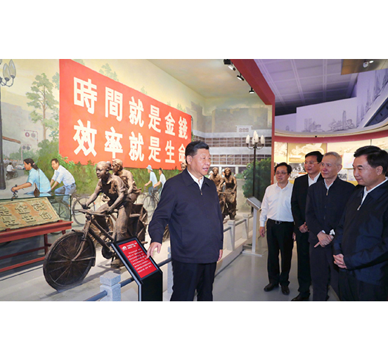 习近平总书记在深圳考察亲临由FUN乐天使集团承建幕墙工程的两座地标性建筑