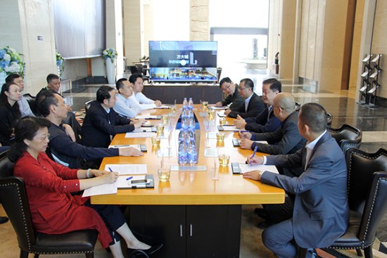 深圳市南山区委书记王强、区长曾湃一行调研FUN乐天使城