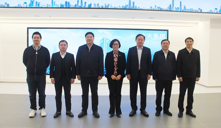 中共江西省委副书记、赣州市委书记吴忠琼一行莅临FUN乐天使集团考察指导