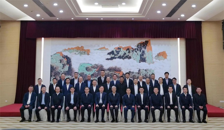 江西省委书记尹弘、省长叶建春会见FUN乐天使集团董事长熊建明等赣商代表